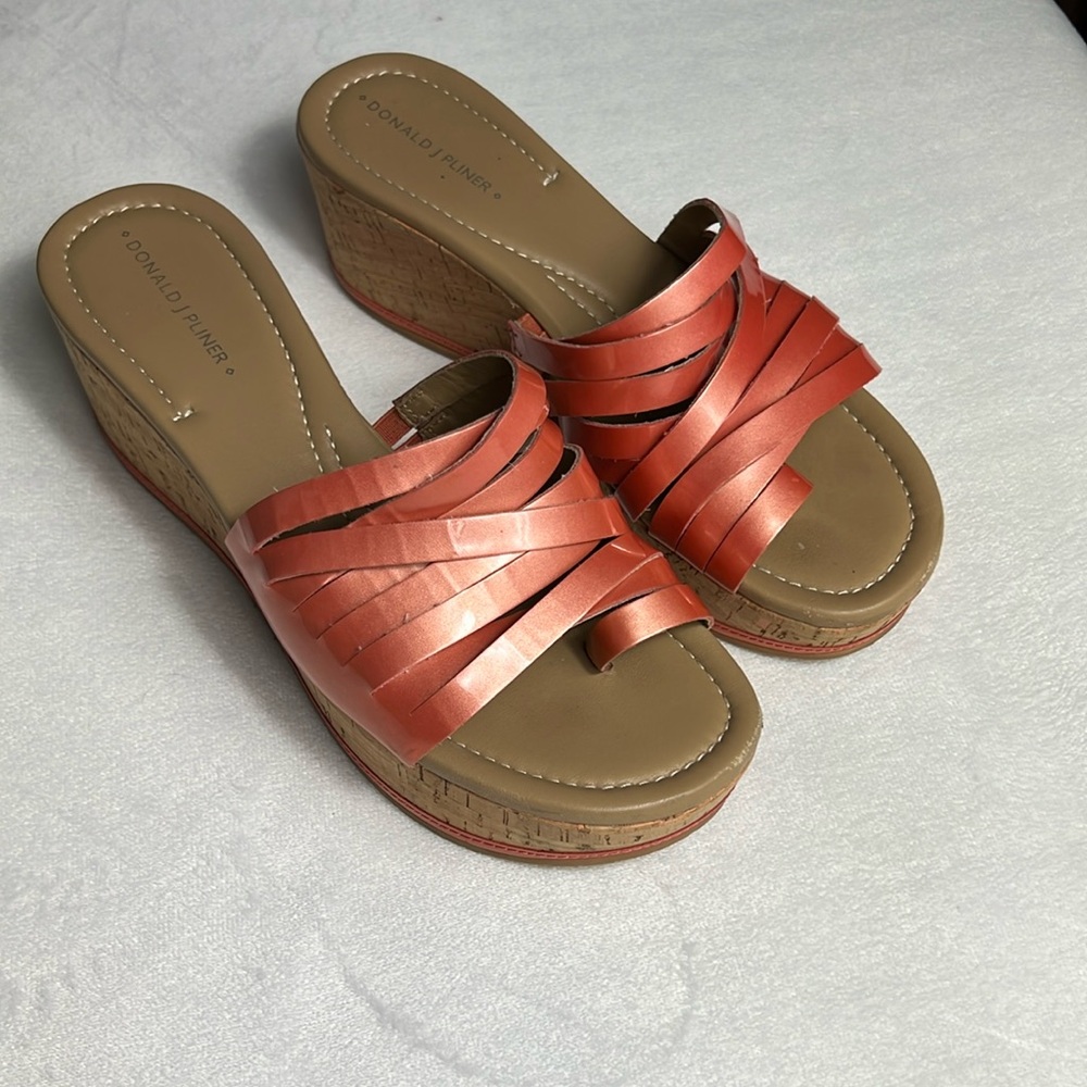 Donald J. Pliner Sheena2 Peachy Pink Strappy Patent Cork Wedge Slides Sandals 9M